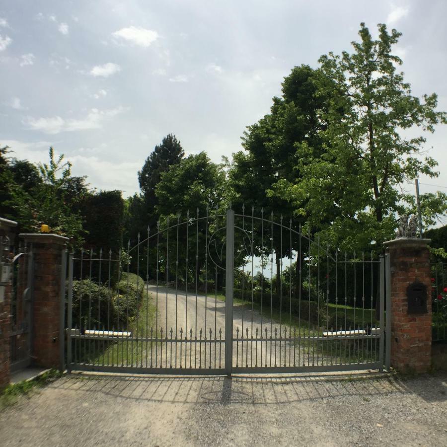 Suite Villa Aurelj Barolo Exteriör bild