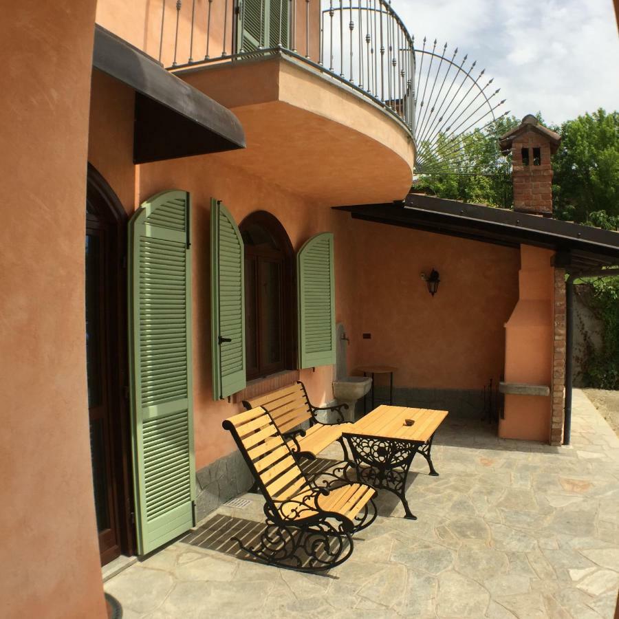 Suite Villa Aurelj Barolo Exteriör bild